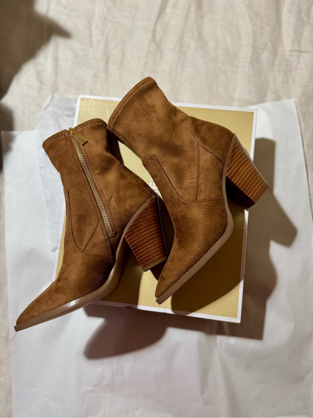 Michael Kors Women’s Dover Studded Faux Suede Boot Size 7 New